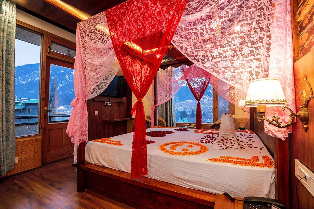   Honeymoon Suite With Balcony
